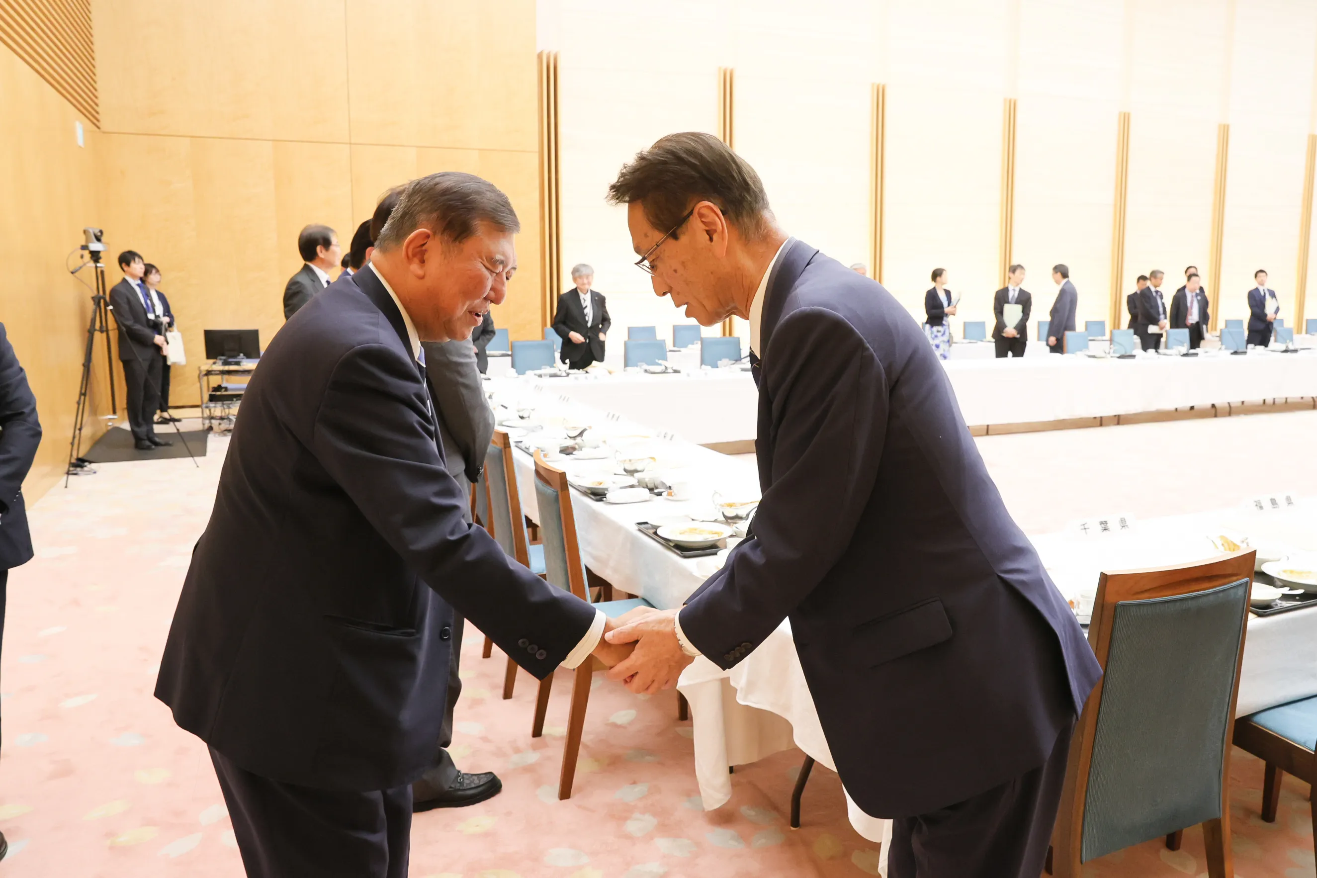 懇談会の様子２