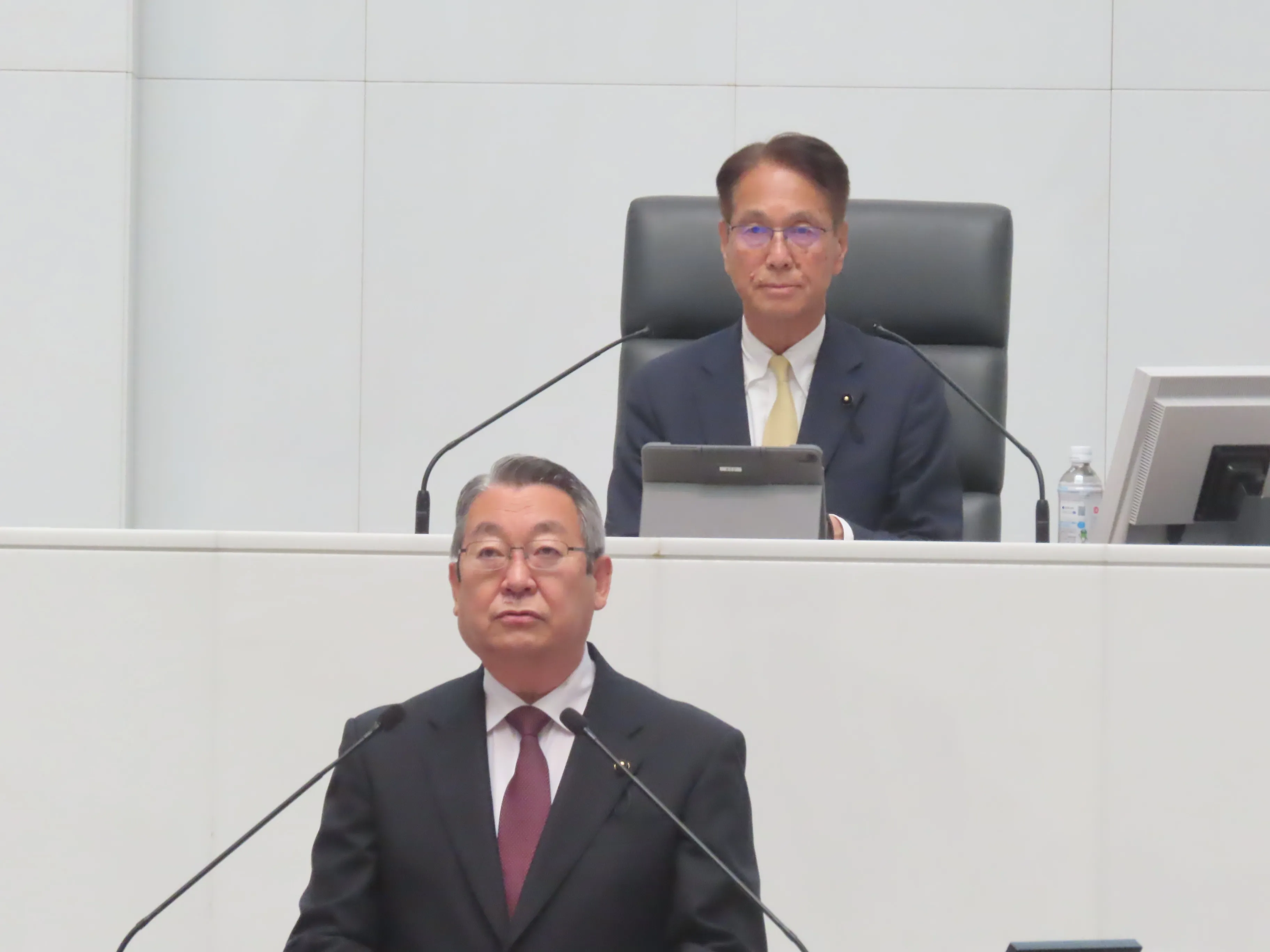 本会議の様子２