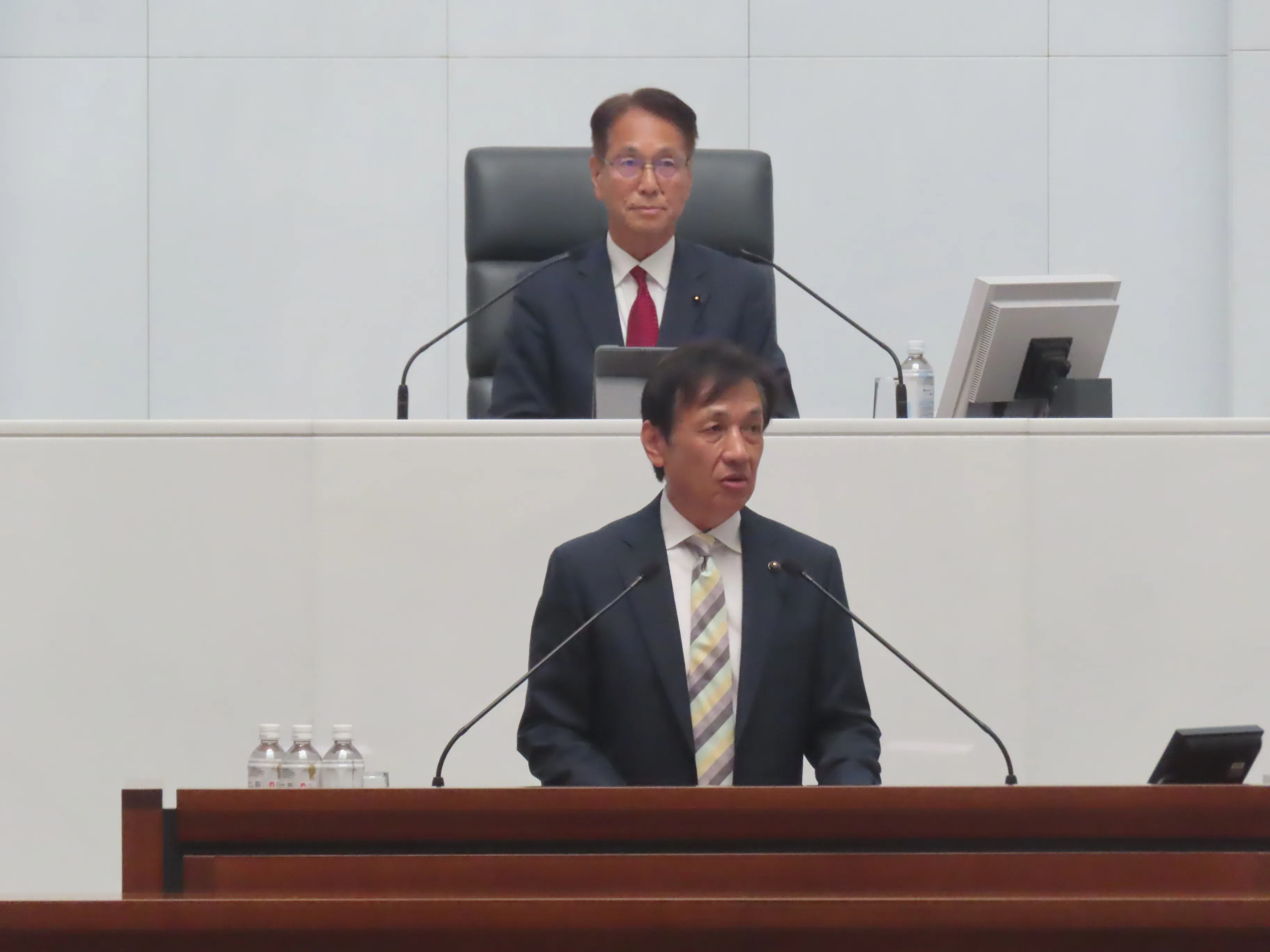 本会議の様子２