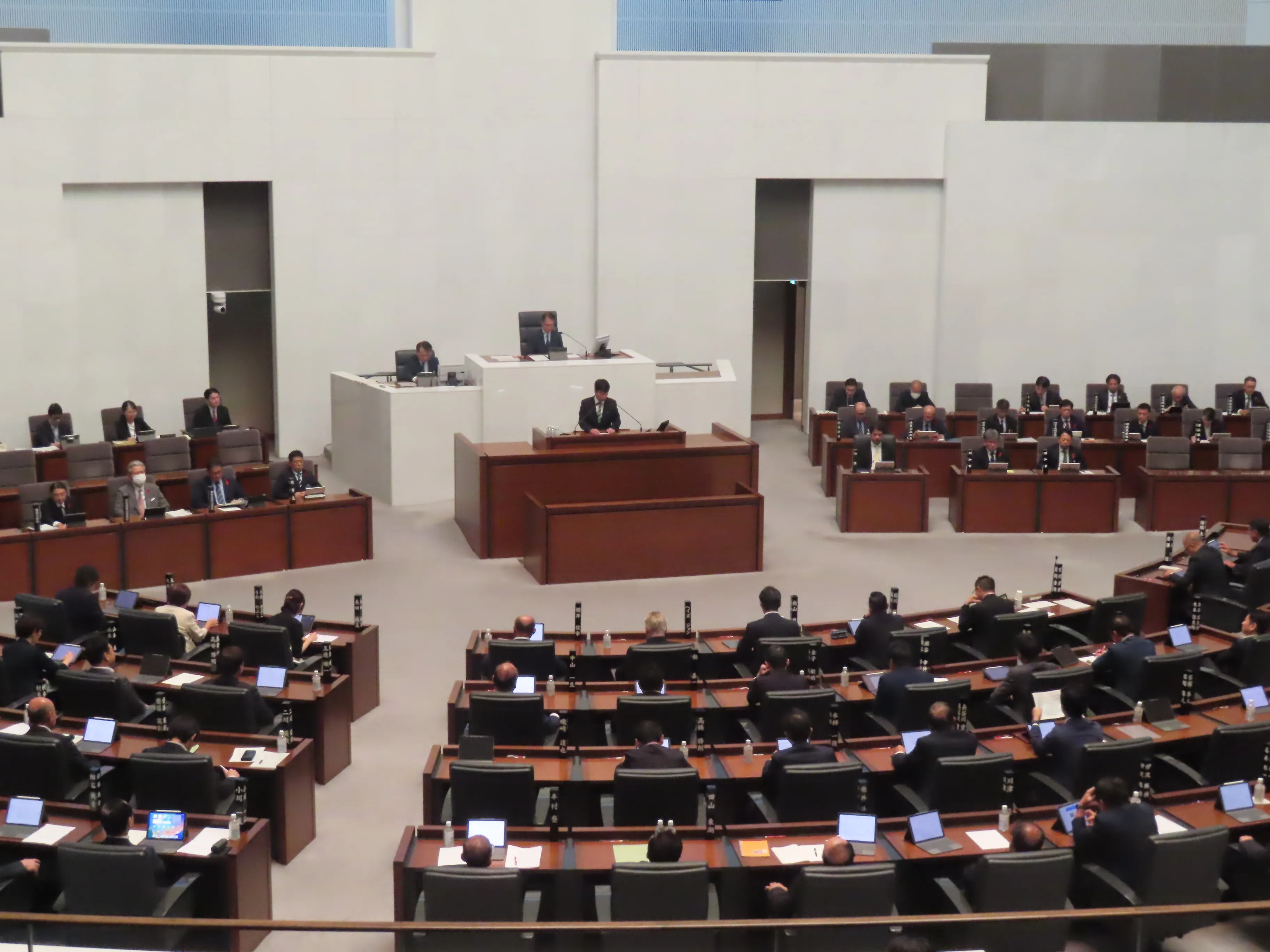 本会議の様子１