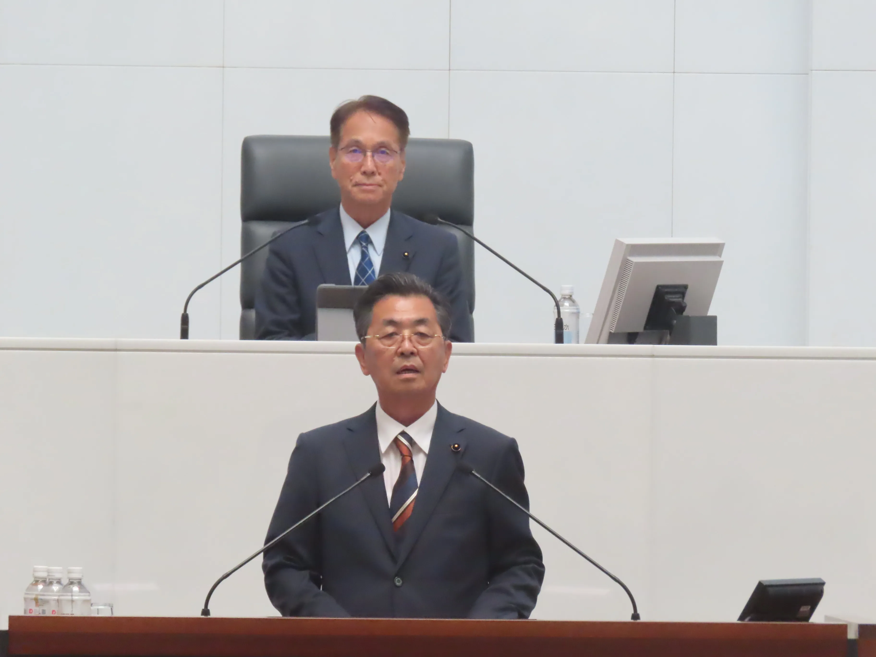 本会議の様子２