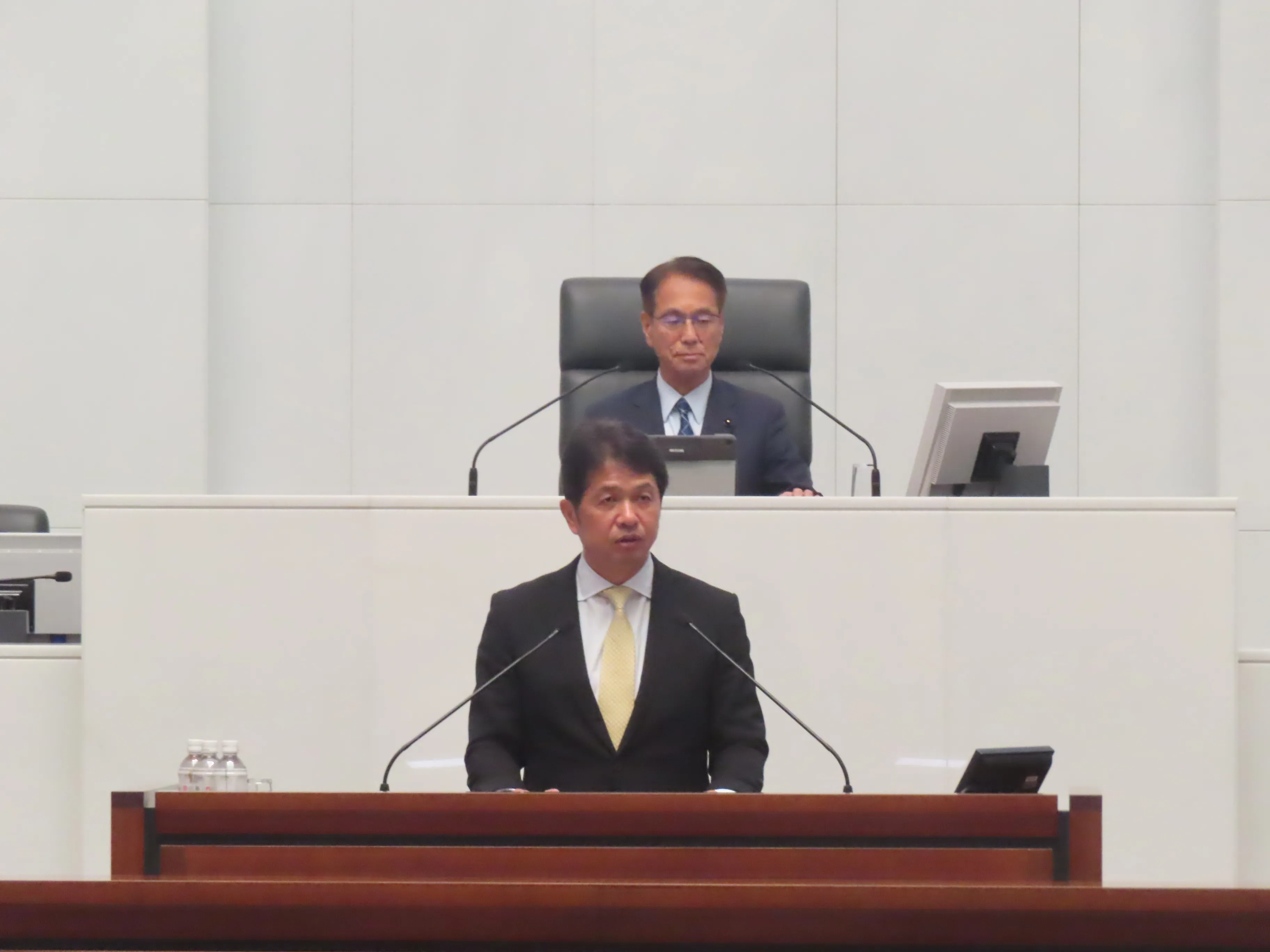 本会議の様子４