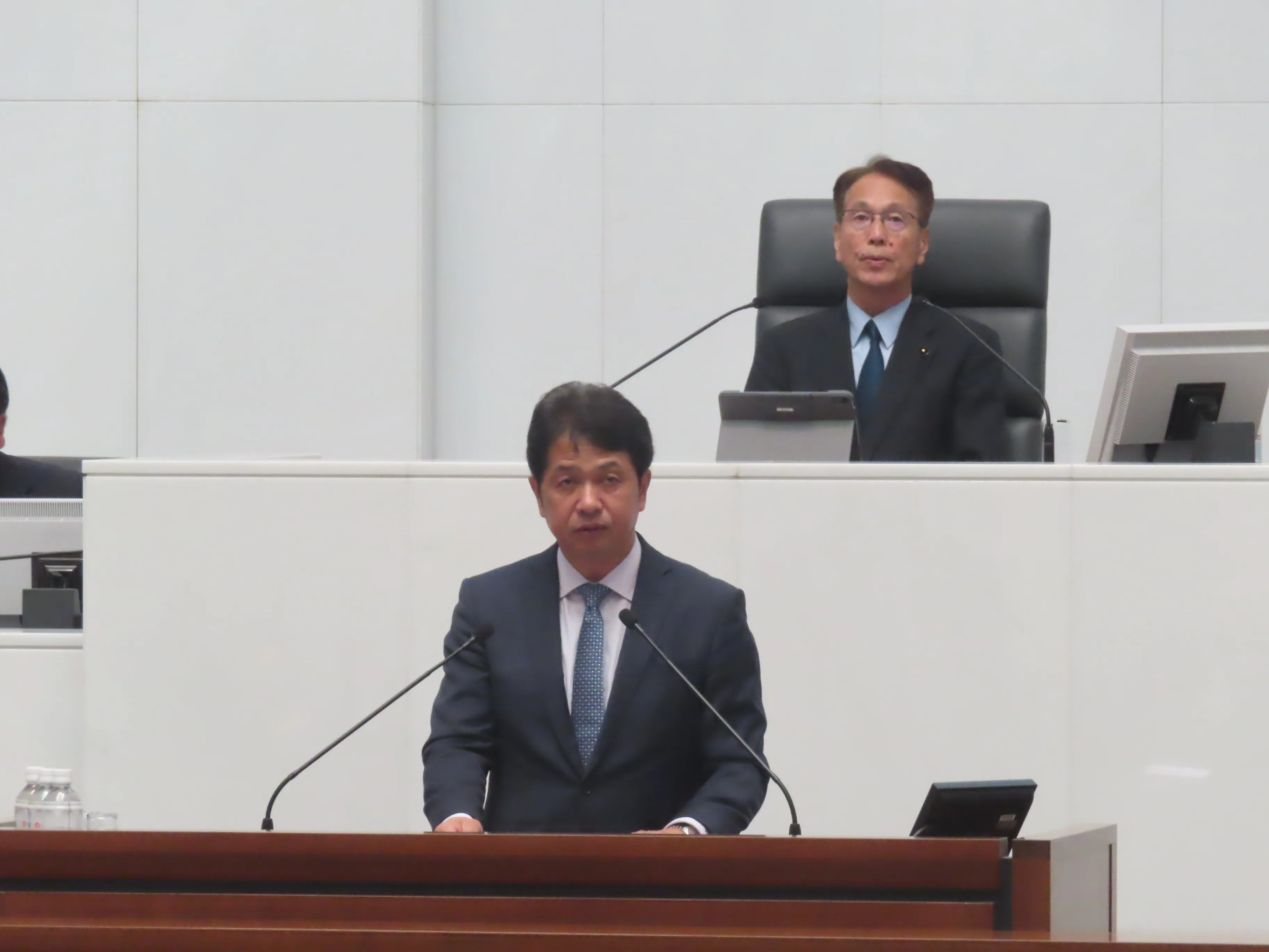本会議の様子４