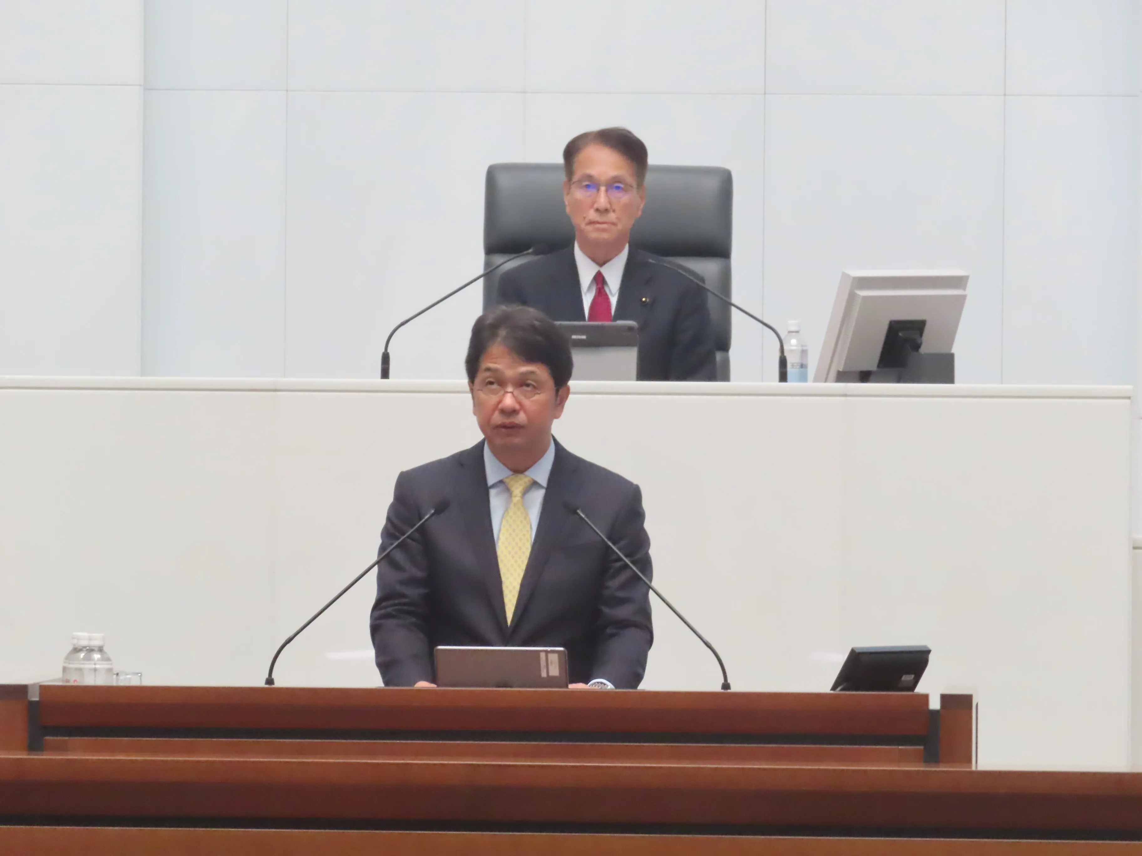 本会議の様子４