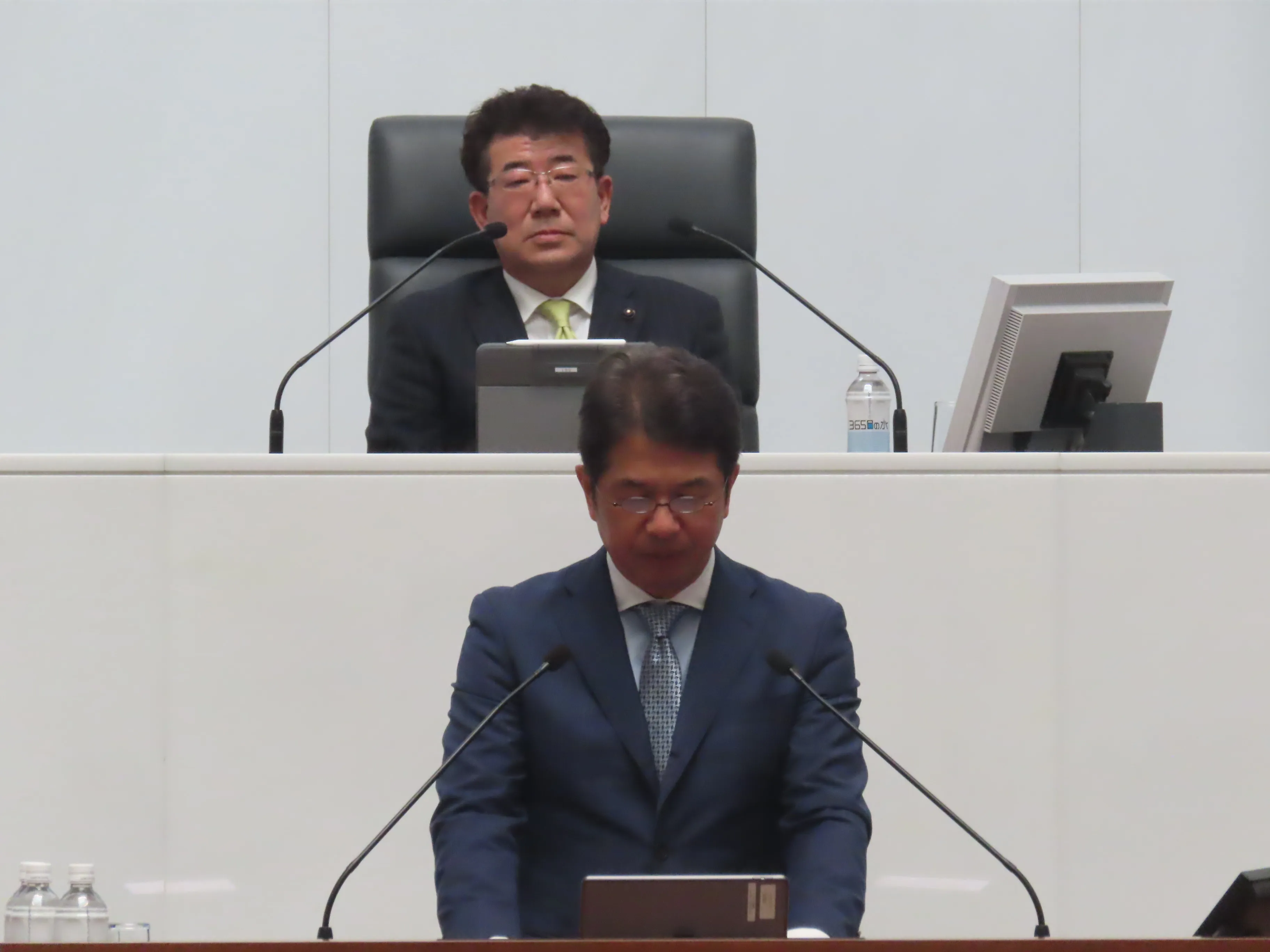 定例会の様子３