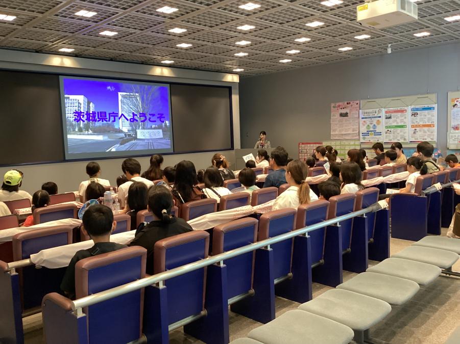 県政シアター1